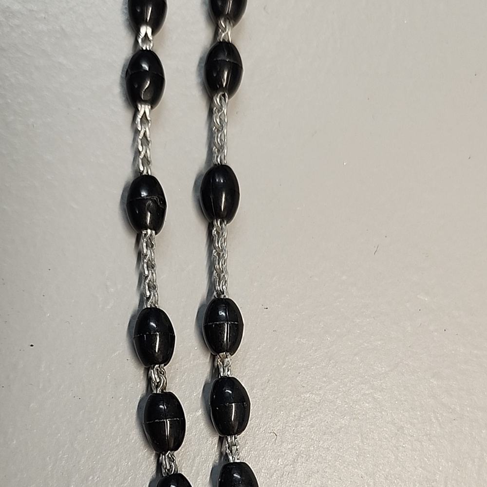 Vintage Black Beaded Rosary | Italy | Catholic Prayer Beads | Crucifix - Picture 7 of 7